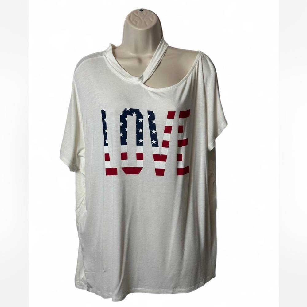 Patriotic “LOVE” Graphic Tee‎